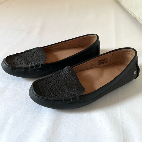 UGG Black Leather Perforated Loafers Flats Work Shoes 8 - Picture 2 of 7